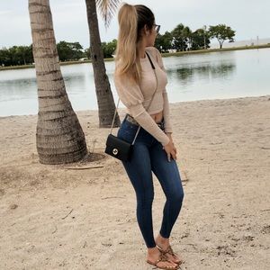 Meet your Posher, Jenni !! ❤️